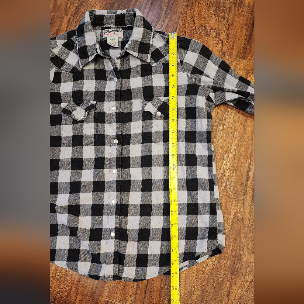 Wrangler Wrancher Black and White Plaid Button-Up Shirt - Picture 5 of 5